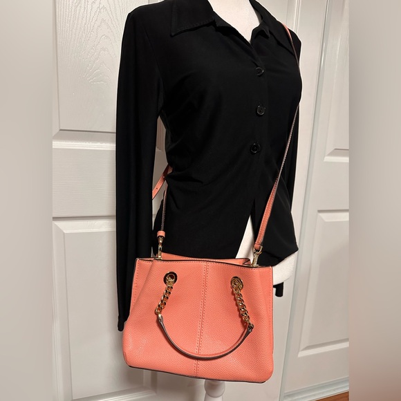 Michael Kors Teagen Small Messenger bag in peach color New - Picture 5 of 10